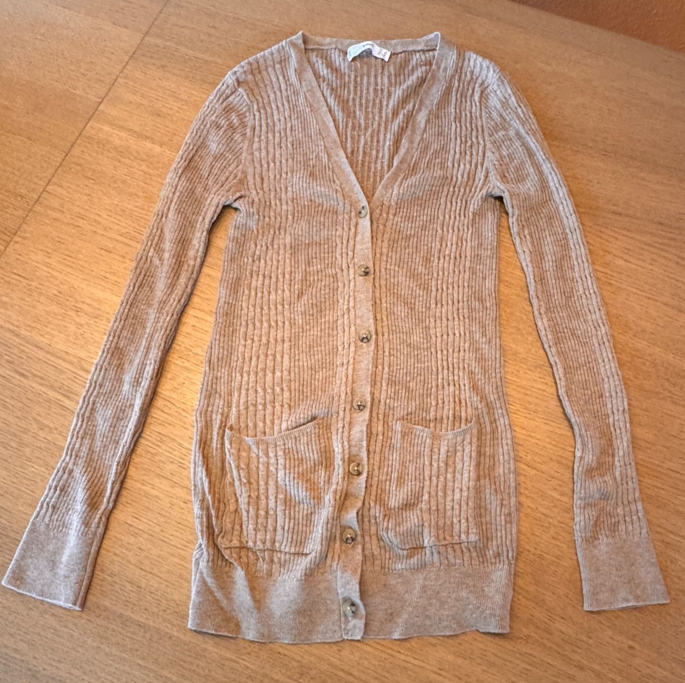 Mango Maglioni & Felpe: Cardigan beige Mango manches longues - taille S – Usato da Genève venduto da Lucie.hwrth