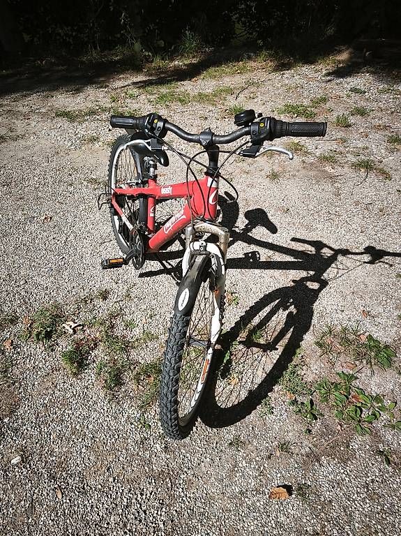 Biciclette: Vélo enfant 24" – Usato da Pensier venduto da _la