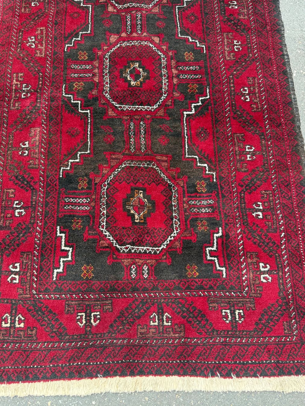 Tappeti: Schöner Orientteppich rot-schwarz 185x110cm – Usato da Sempach venduto da Star7 2