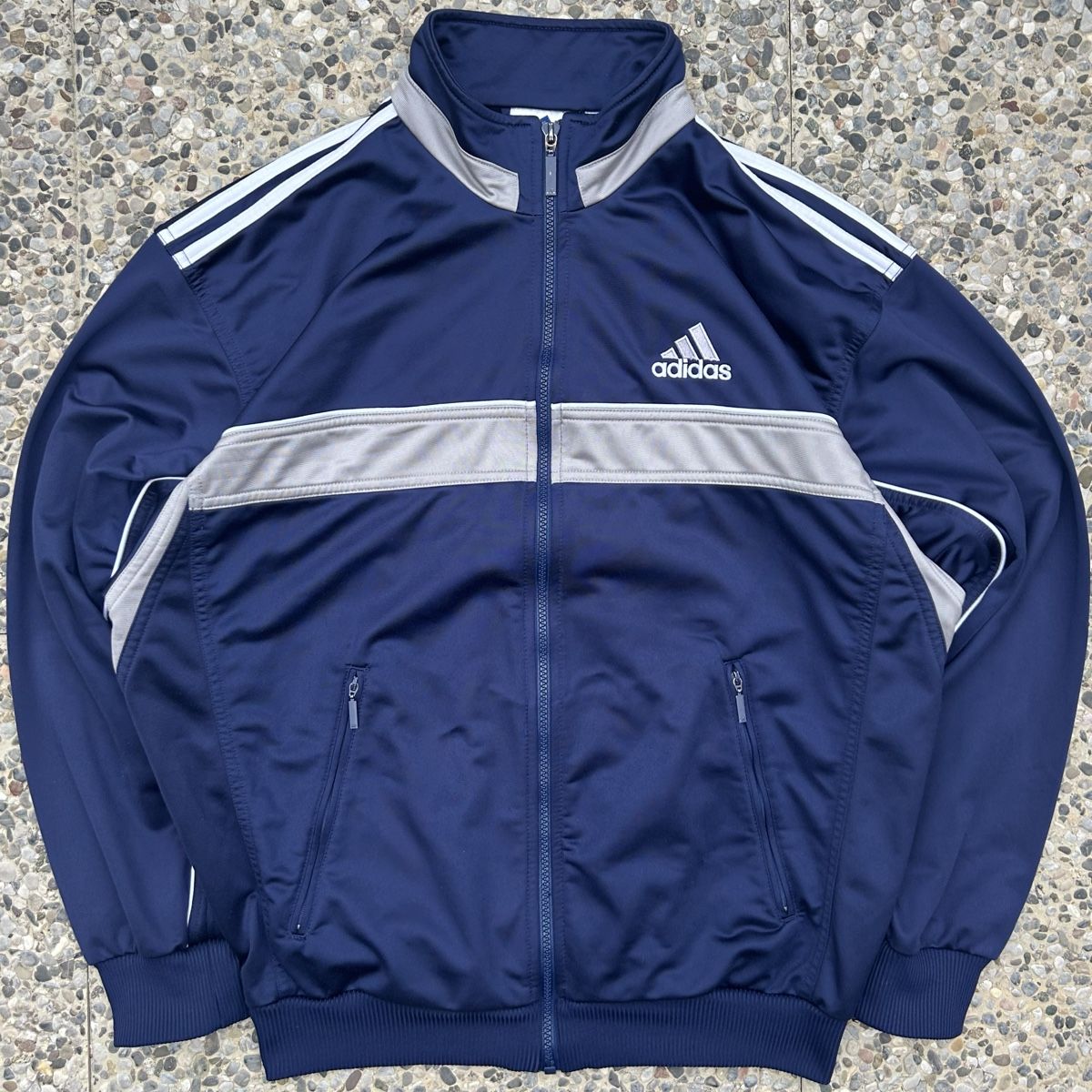 Adidas Giacche: Vintage Adidas Track Jacket – Usato da brent venduto da fukusapes 1