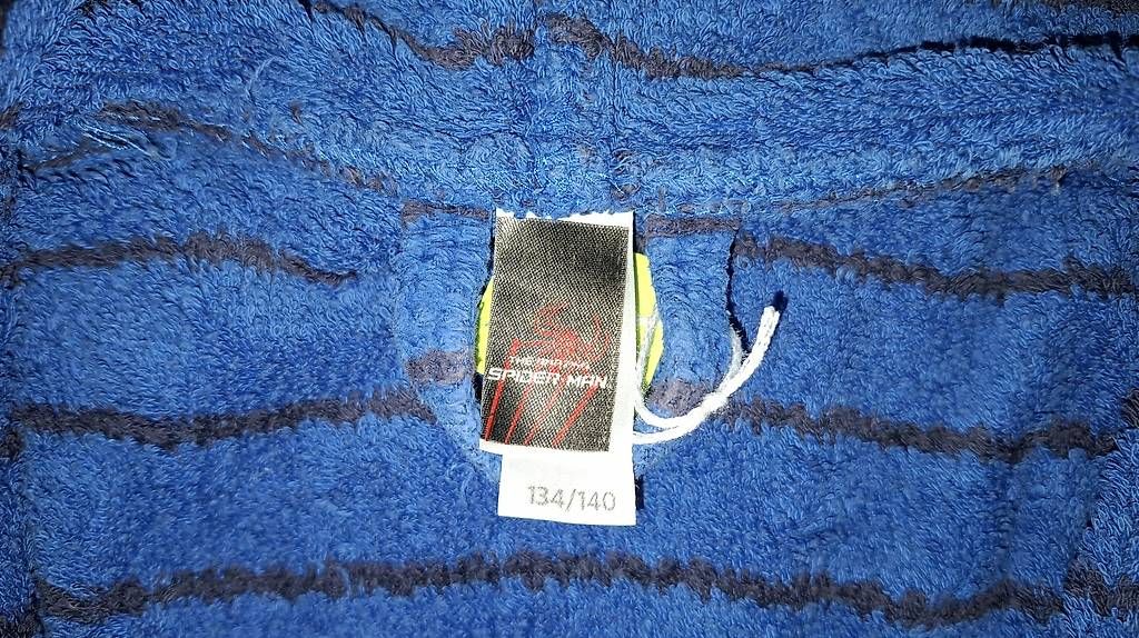 Bademäntel: Bademamtel Spiderman, Gr 134/140 – Gebraucht aus Wetzikon ZH von raegenmoli 2