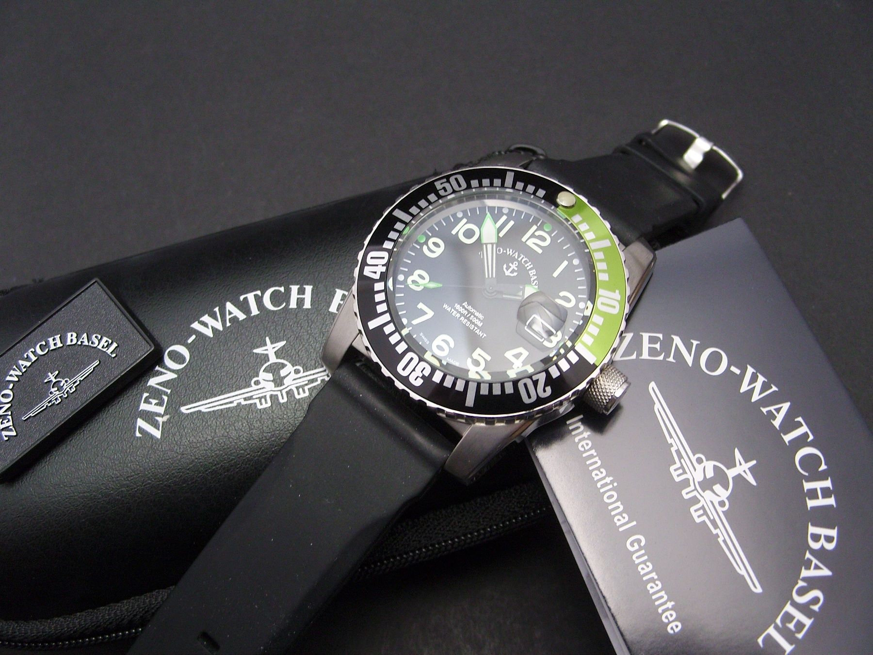 Zeno Orologi: Neue Airplane Diver Automatic Numbers, black/green – Nuovo e nell'imballaggio originale da Mels venduto da niezie2002 3