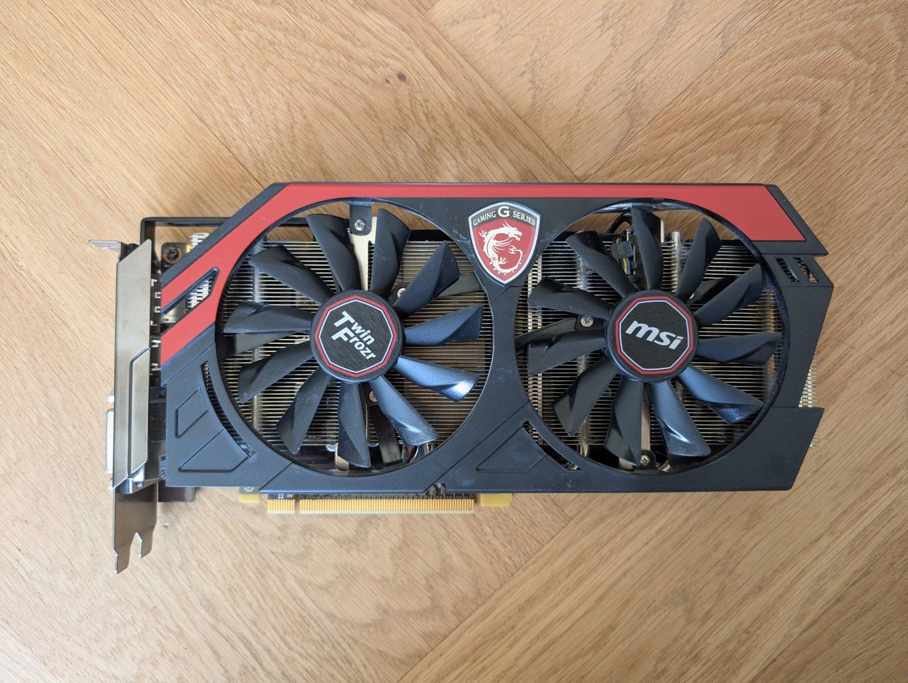 MSI Grafikkarten: MSI GeForce GTX 770, einwandfreier Zustand – Gebraucht aus Zürich von Bluto