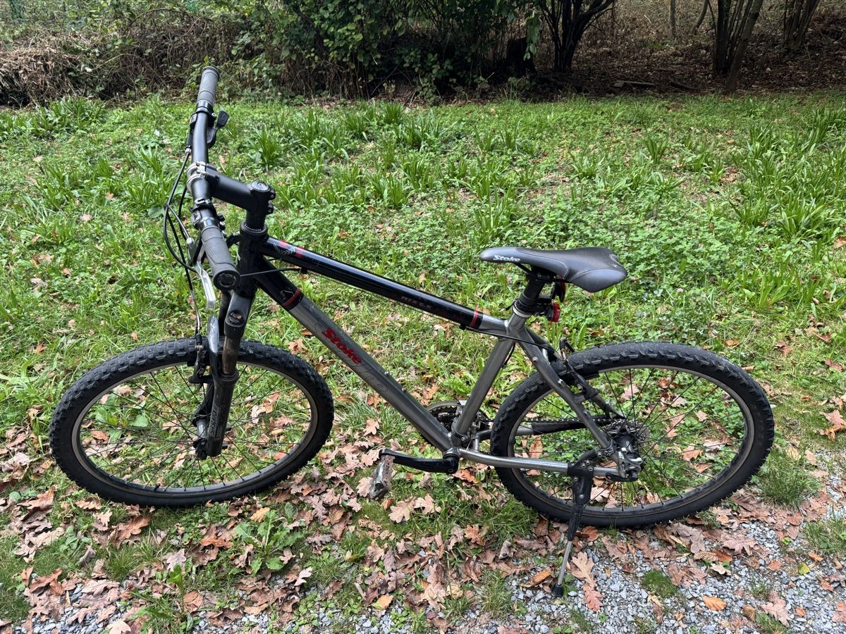 Velos: Velo 26 defekt  – Gebraucht aus Gossau ZH von che_q7f9