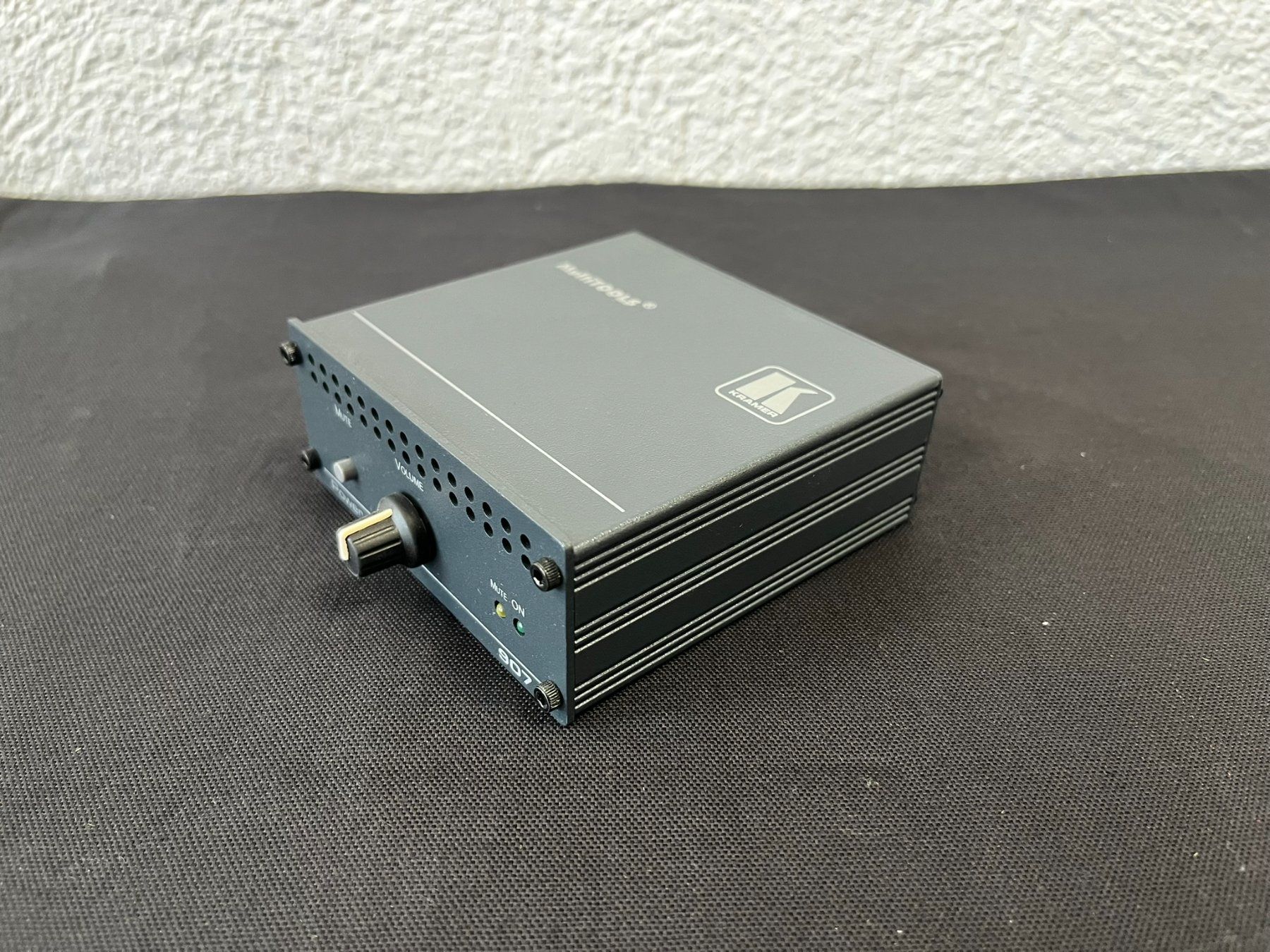 Amplificatori: Kramer 907 – Usato da Bern venduto da NIKA-SYSTEMS 1