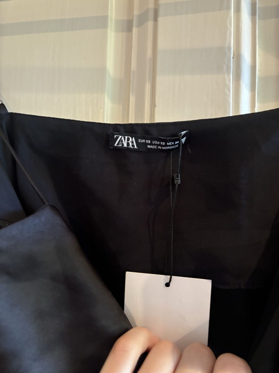 Zara Top: Top Zara New – Nuovo e nell'imballaggio originale da St-Légier- La Chiésaz venduto da anh_9289 2