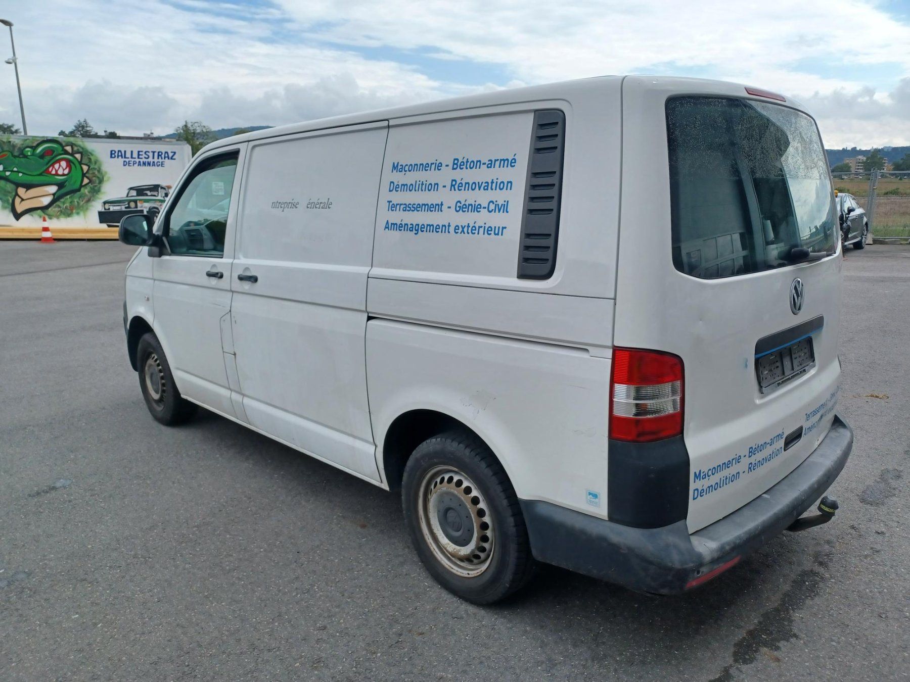 VW Véhicules utilitaires: VW T5 Transporter – D'occasion à Yverdon-les-Bains par  3