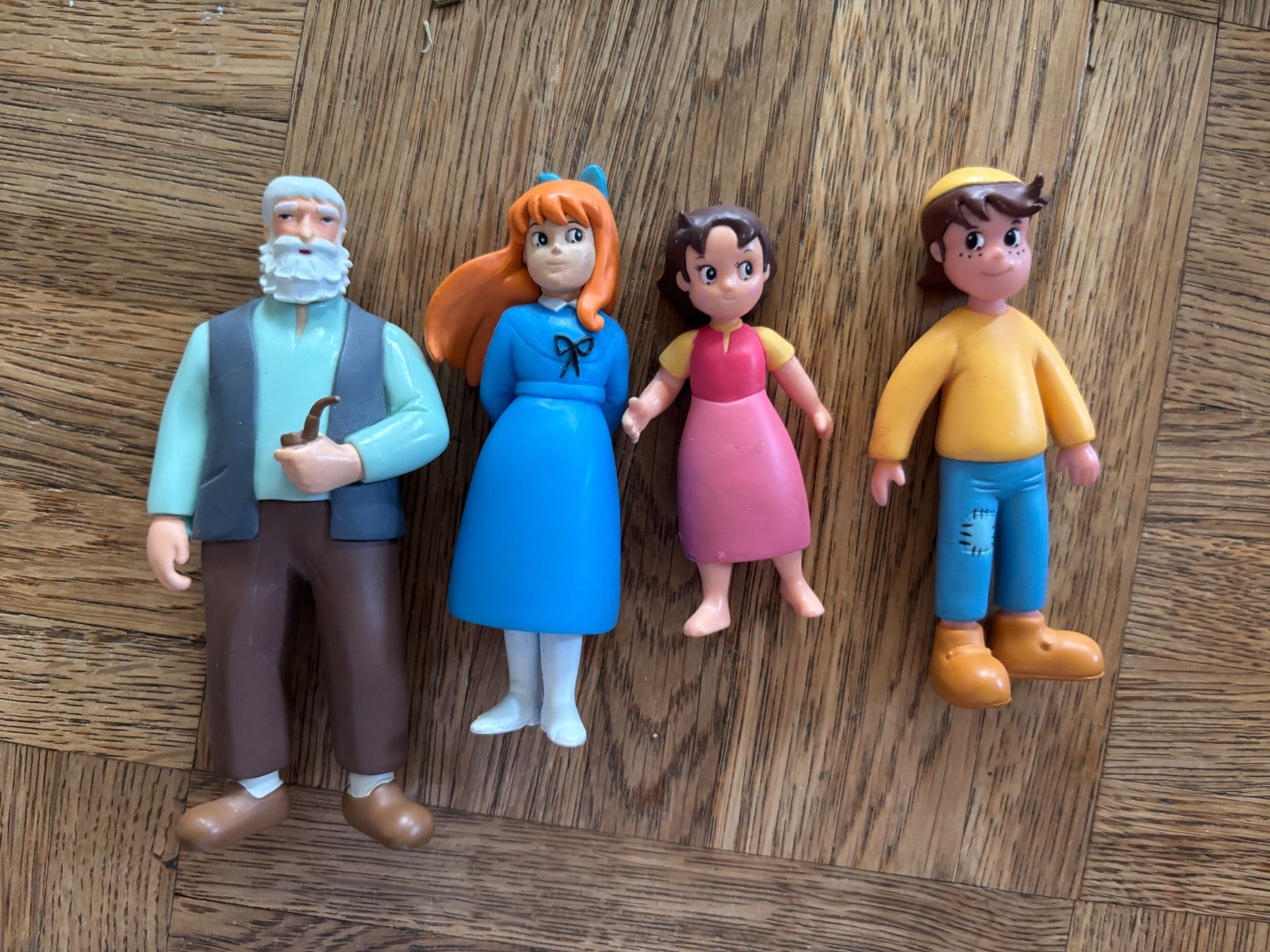 Spielzeuge: Comansi Heidi Figuren Set – Gebraucht aus Tägerwilen von mar_87t5