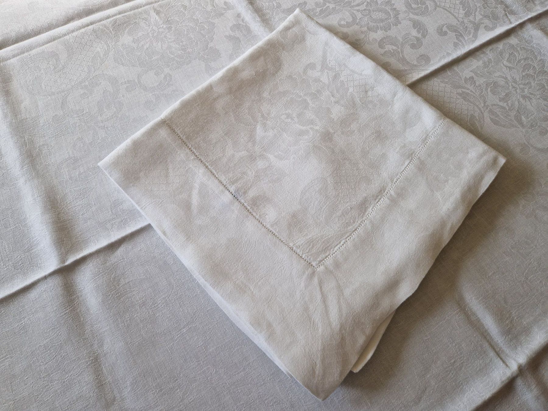 Altra biancheria da tavola: 2 Leinendamast Tischdecke 123x128cm – Nuovo (secondo la descrizione) da Bern venduto da Antikbatik