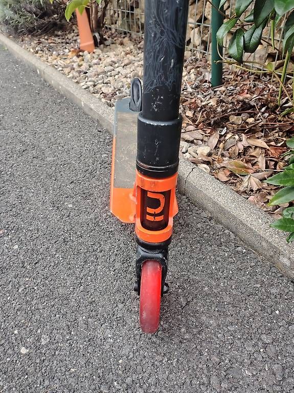 Kickboard: Trottinette free style  – Usato da Pompaples venduto da Chaumilles