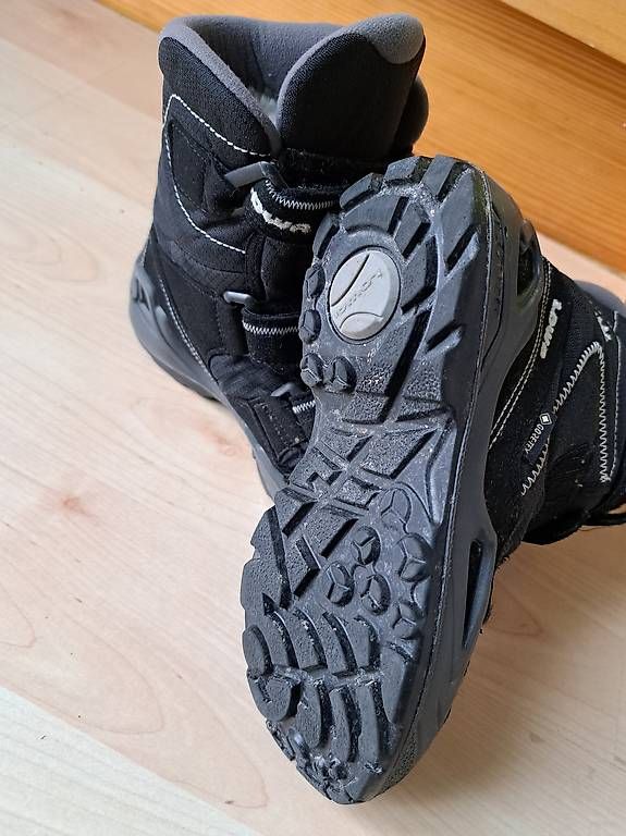 Scarpe per ragazzi: Winterstiefel Gr34 – Usato da Winterthur venduto da feehee