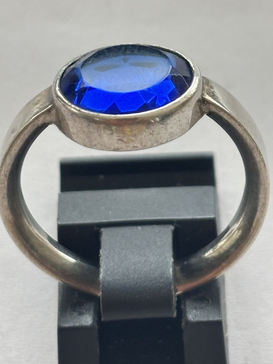 Anelli: Ring Silber 925 mit blauem Stein facettiert gebraucht – Usato da Langnau am Albis venduto da flusspflege 2