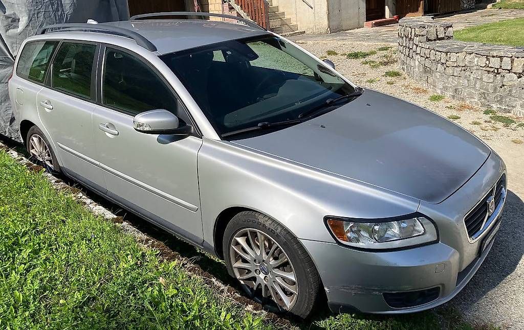 Autos: VOLVO V50 – Défectueux à Dalpe par gufetto53 1
