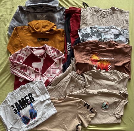 Kleiderpaket Jungs/Teenager  Grösse M 14 Teile