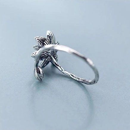 Anelli: Schwarzer Blumen Ring aus Silber – Nuovo e nell'imballaggio originale da Wil SG venduto da Veratier 8