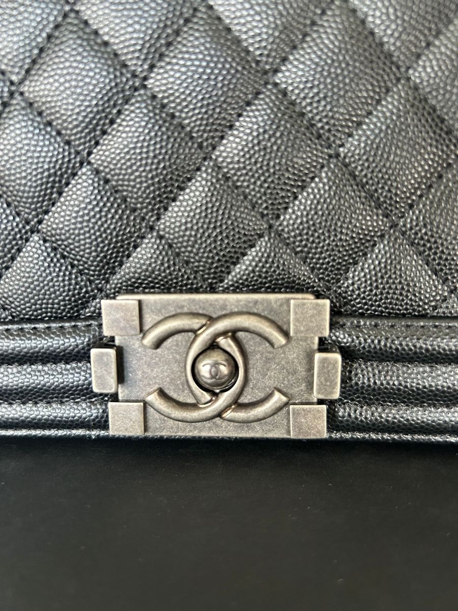 Chanel Borse da donna: Neuwertig Chanel Boy  Kaviarleder Full Set  nur 2x getragen! – Nuovo (secondo la descrizione) da zürich venduto da ritas0102 1