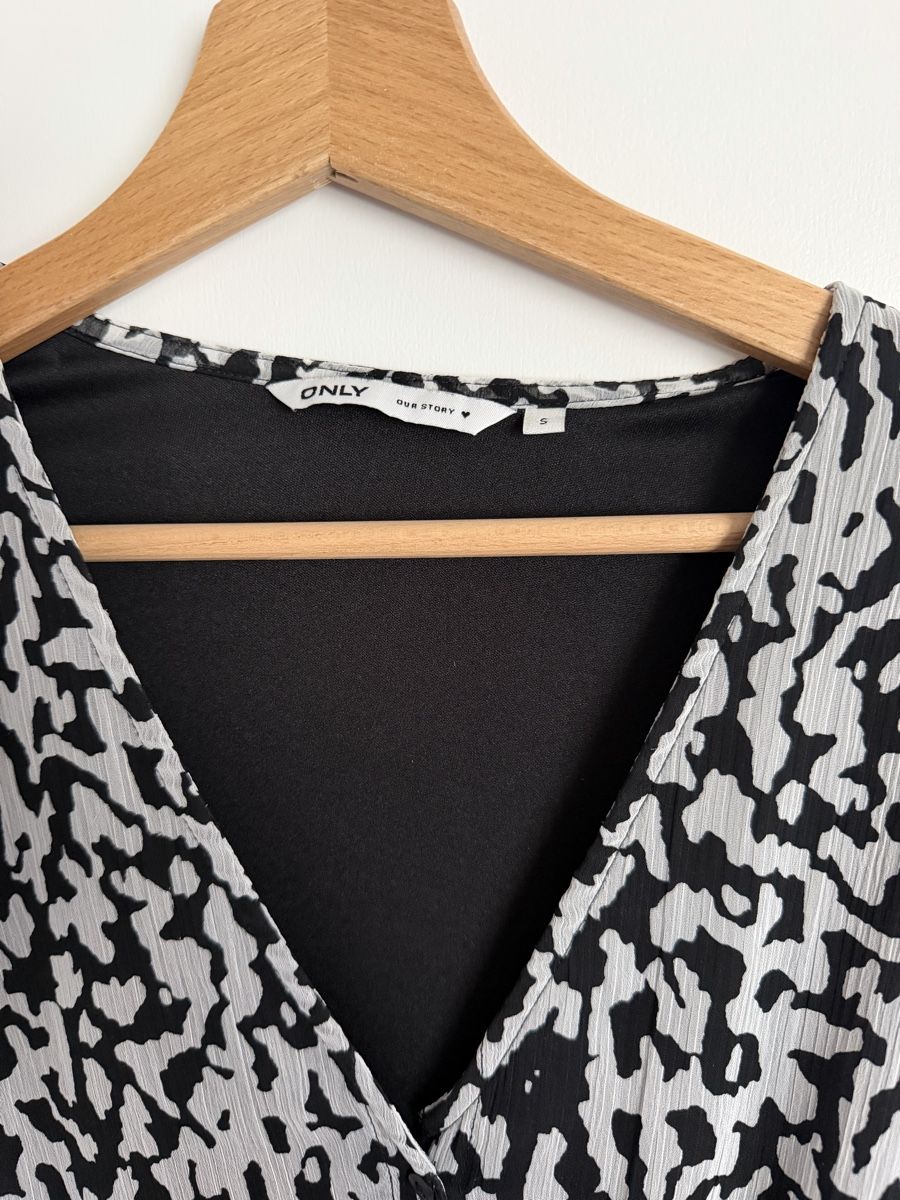 Only Kleider: Only Kleid - Grösse S – Gebraucht aus Felben-Wellhausen von Nata87 2