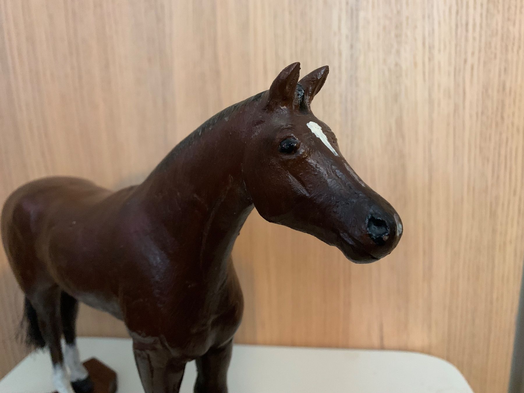 Statuette: Handgeschnitzes Holzpferd, ev. Brienzer Schnitzerei – Usato da Kloten venduto da petrol5555 2