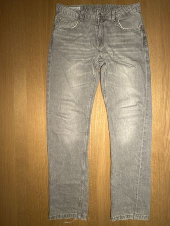 Graue Jeans, Top Zustand, bequeme Passform, Grösse 32/32