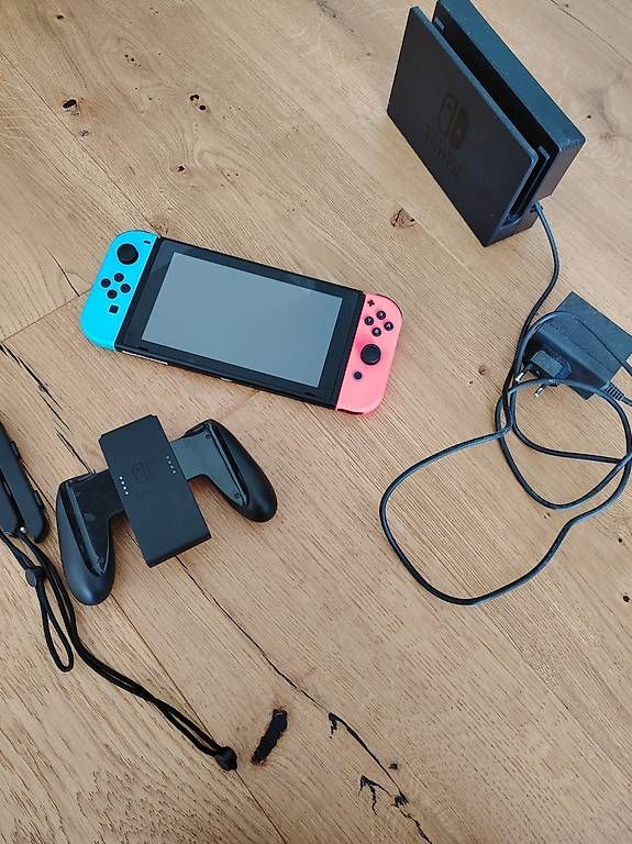 Konsolen: Nintendo Switch – Gebraucht aus Unterseen von lea_g22z