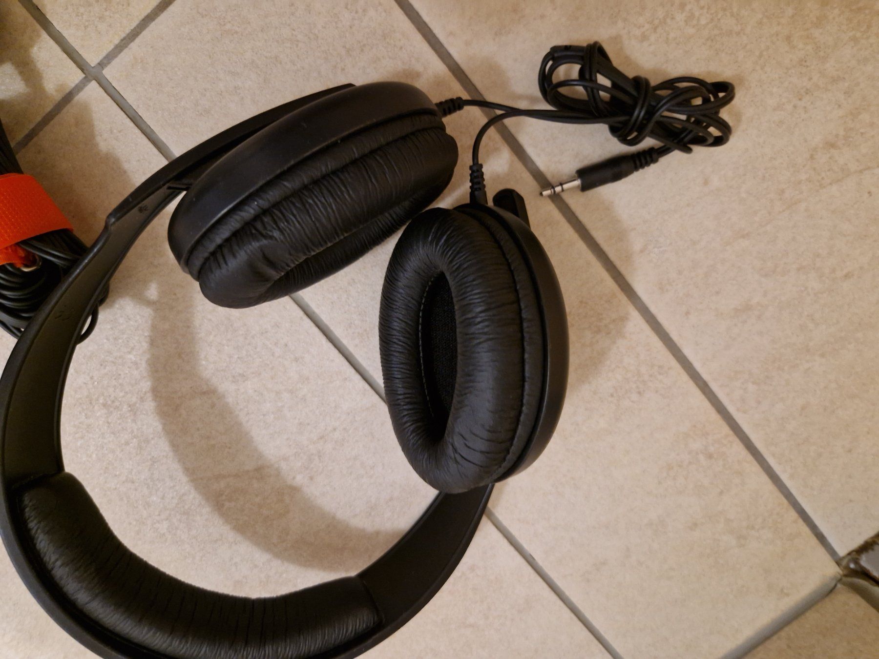 Sennheiser Casques audio: Kopfhörer Sennheiser HD 65 TV – D'occasion à Benken SG par Sherco-01