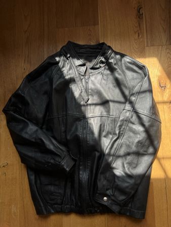 Lederjacke Schwarz Grösse L gebraucht