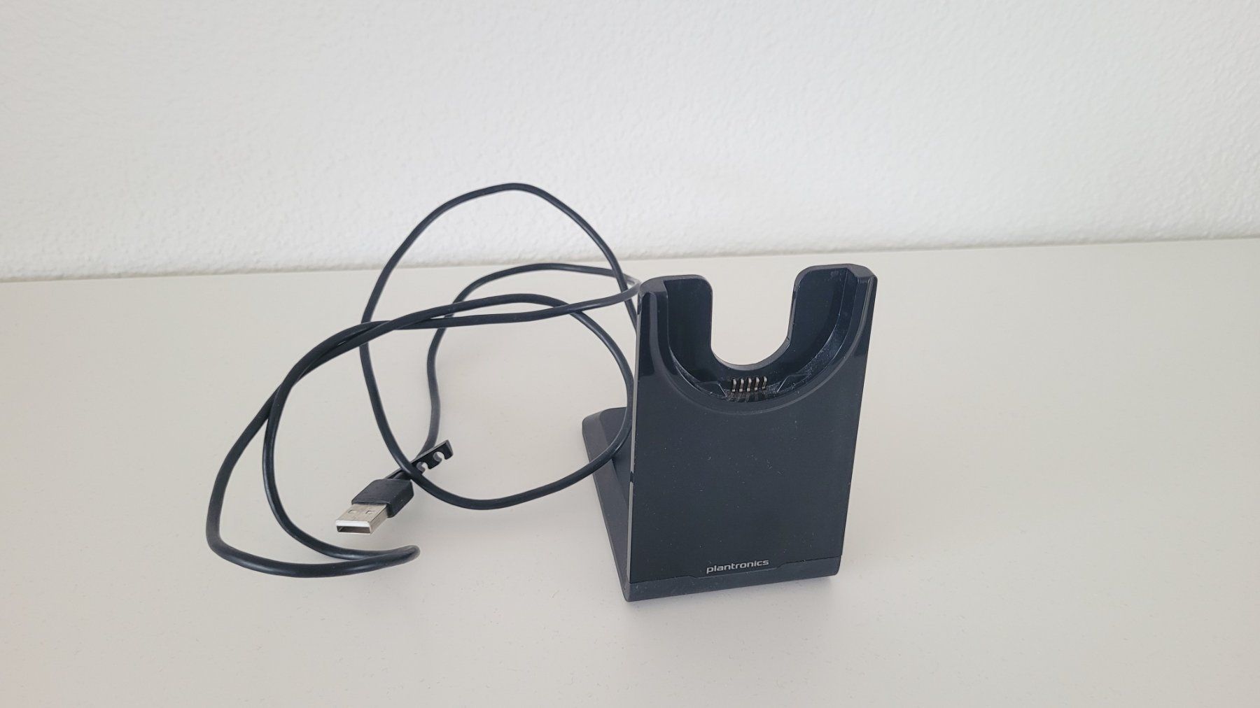 Caricabatterie: Plantronics Headset Ladestation 203079-1 – Usato da Jona venduto da Zuerisee99