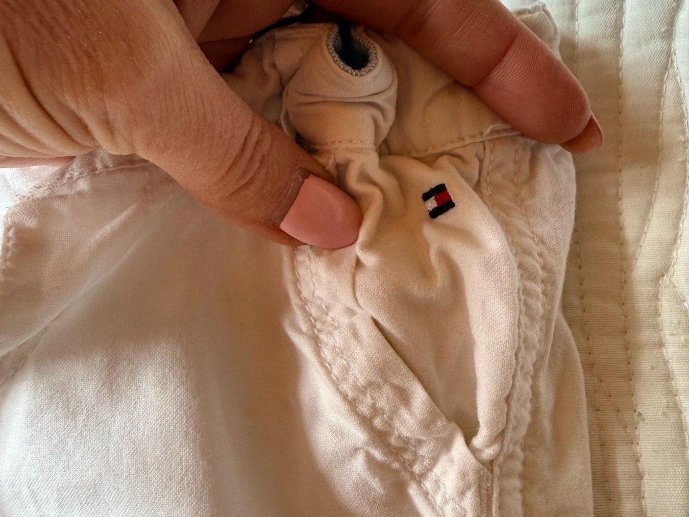 Tommy Hilfiger Pantaloni: Tommy Hilfiger Pantalon Bébé Blanc Taille 74 – Usato da Attalens venduto da LabelsPrives 2