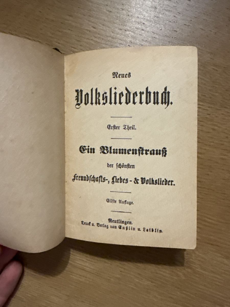 Libri: Antikes Volksliederbuch  – Usato da Neuhausen venduto da DELY 2