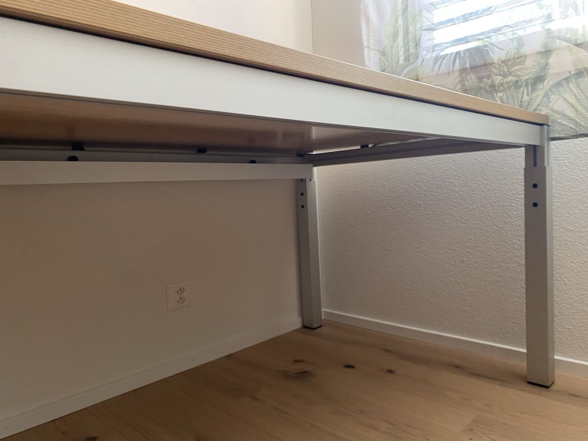 Bureaux: Bürotisch – D'occasion à Ermensee par guete_kojak 1