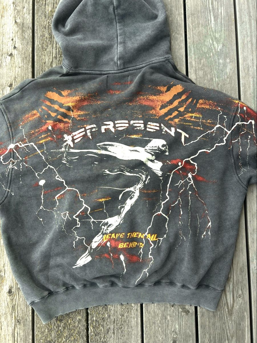 Represent Maglioni & Felpe: Represent Hoodie leave them all behind – Usato da Bürchen venduto da leo_66dc 5