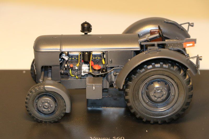 Vevey Trattori: Vevey 560 Armeetraktor 1948 – Nuovo e nell'imballaggio originale da Elfingen venduto da Triplex1974 1