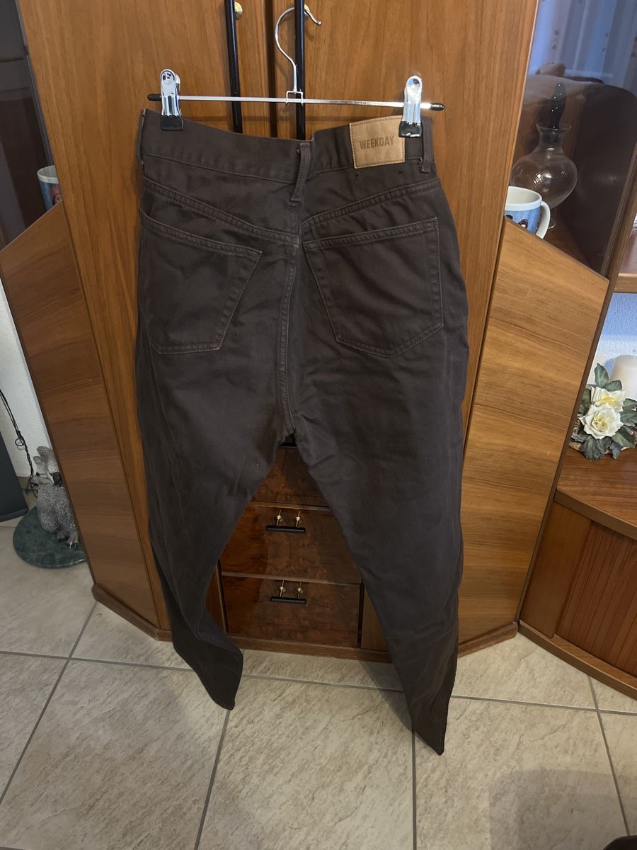 Weekday Jeans: Weekday Jeans Hosen – Usato da Oberengstringen venduto da pri_c8jk 3