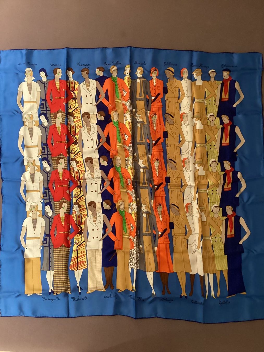 Foulard & Sciarpe: Seidentuch, Art Deco, 100% Seide – Nuovo (secondo la descrizione) da Pfäffikon ZH venduto da JingTunic