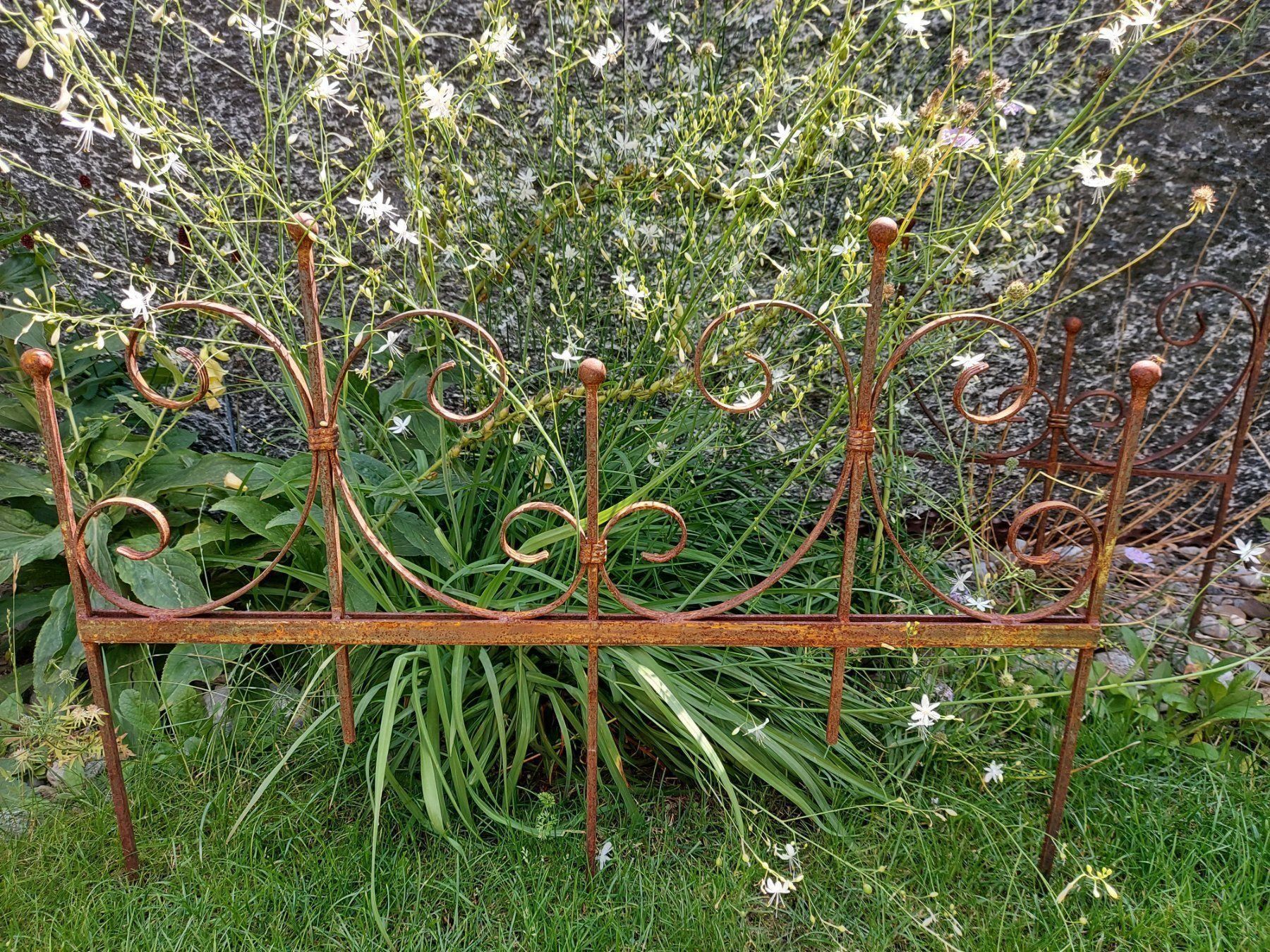 Recinzioni: Zaun aus Eisen roh - Blumenstütze – Nuovo e nell'imballaggio originale da Küssnacht am Rigi venduto da Mukare