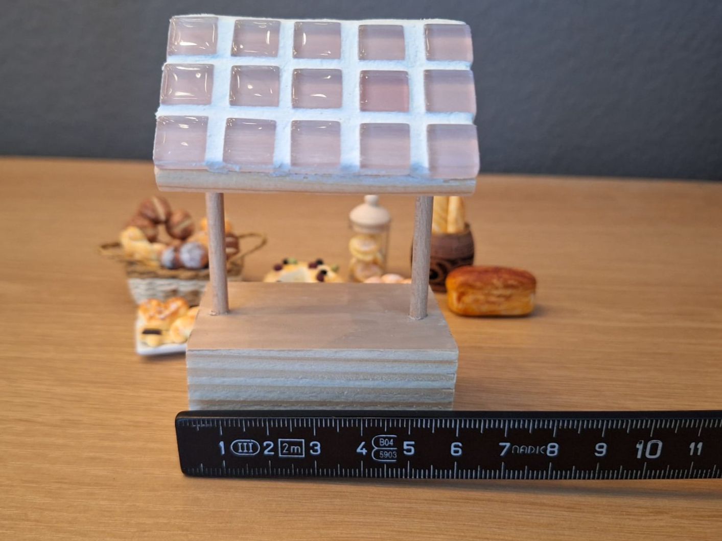 Case e mobili per bambole: Puppenhaus Marktstand – Nuovo (secondo la descrizione) da Zürich venduto da HandmadeTinyFood 3