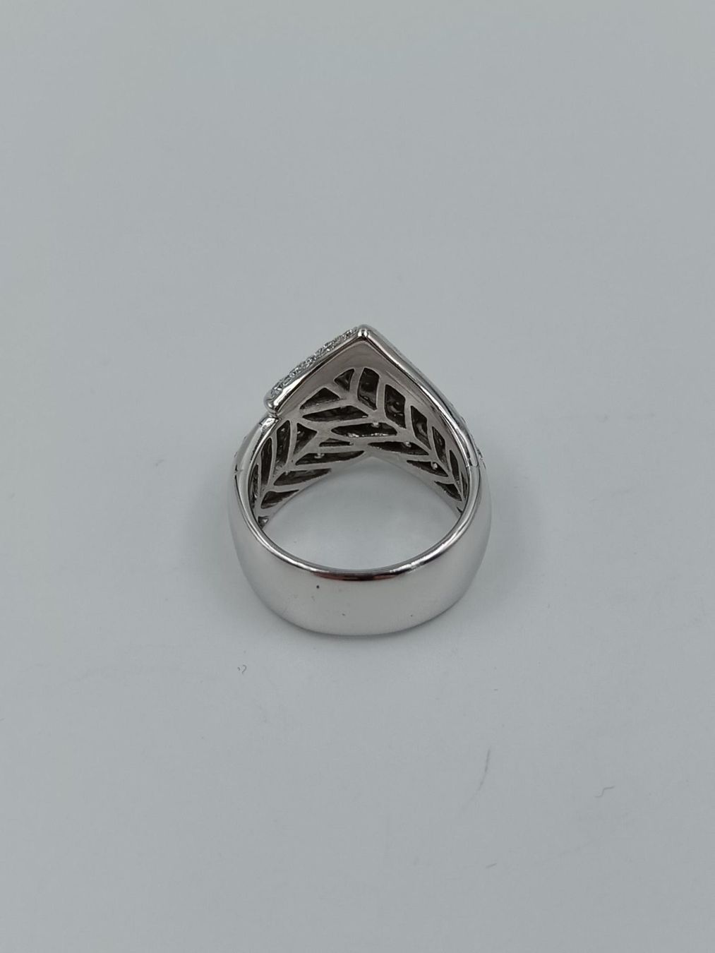Anelli: PAVÉ DIAMANTRING IN 750 WEISSGOLD – Usato da Luzern venduto da EdiGem 7