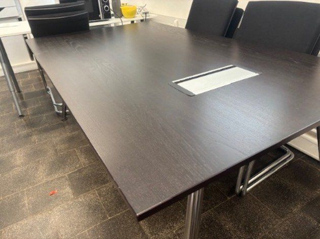 Tavoli: Tisch und 6 Stühle – Usato da Zürich venduto da inf_h98r 2