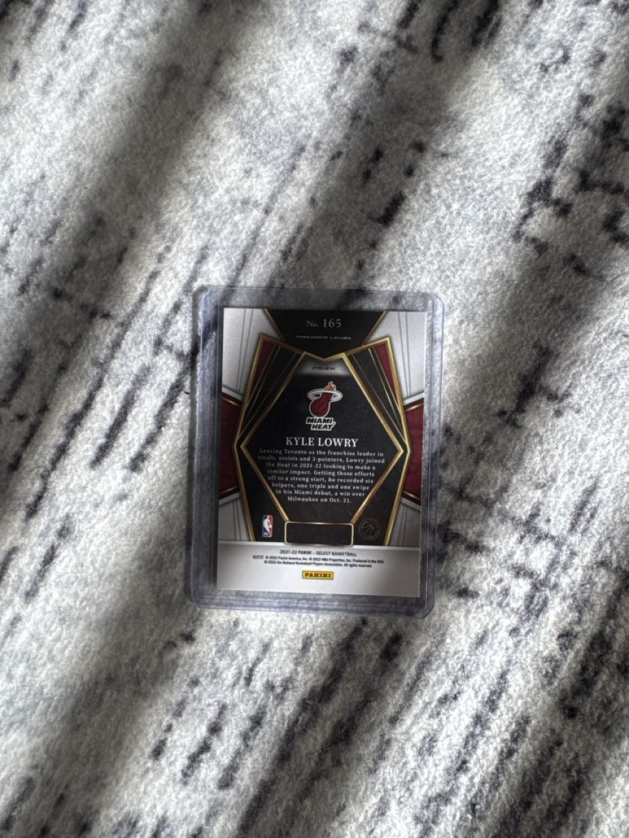Nba Carte collezionabili: Kyle Lowry Select Premier Level Select Gold – Usato da Dulliken venduto da alpi.cards 1