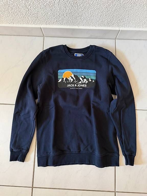 Jack & Jones Pullover & Sweatshirts: Jack & Jones Pullover mit Bild Grösse 176 (6) – Gebraucht aus Hergiswil NW von ani_7z2m