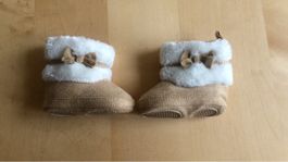 Baby Winterschuh mit Schleife, grösse 1 bis 2 monate