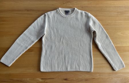 Beiger Pullover Grösse M