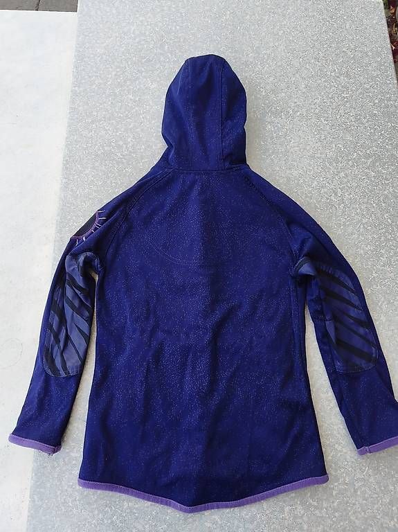 Jacken & Mäntel: Softshelljacke mit Kapuze in Grösse 128 – Gebraucht aus Eschlikon TG von schwellbi 2