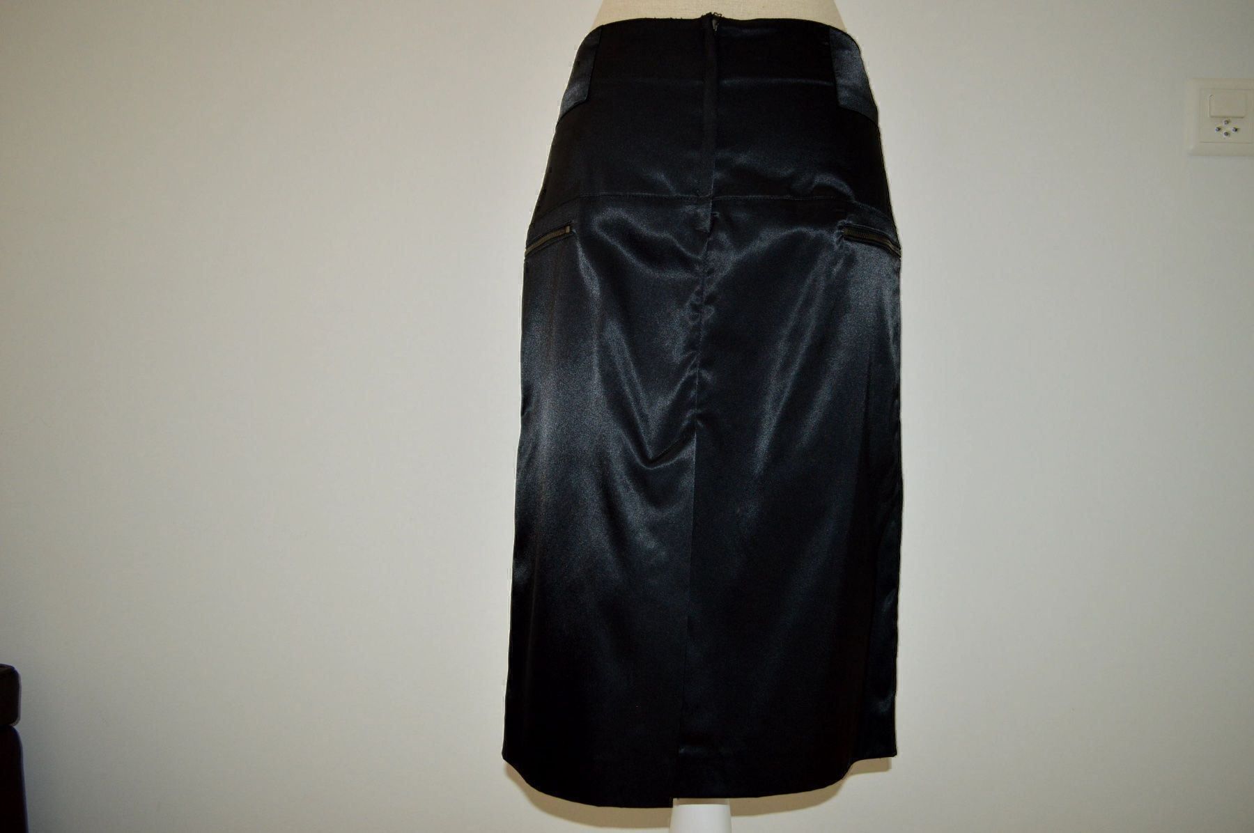 H&M Gonne: H&M Jupe schwarz Gr. 36 – Usato da Aarau venduto da Obdulia 2