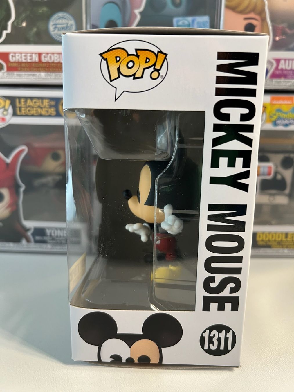 Funko Statuette: Funko POP! Disney  Mickey Mouse (Split Color) Edit. Limitée – Usato da Le Mouret venduto da perfectbijou 3