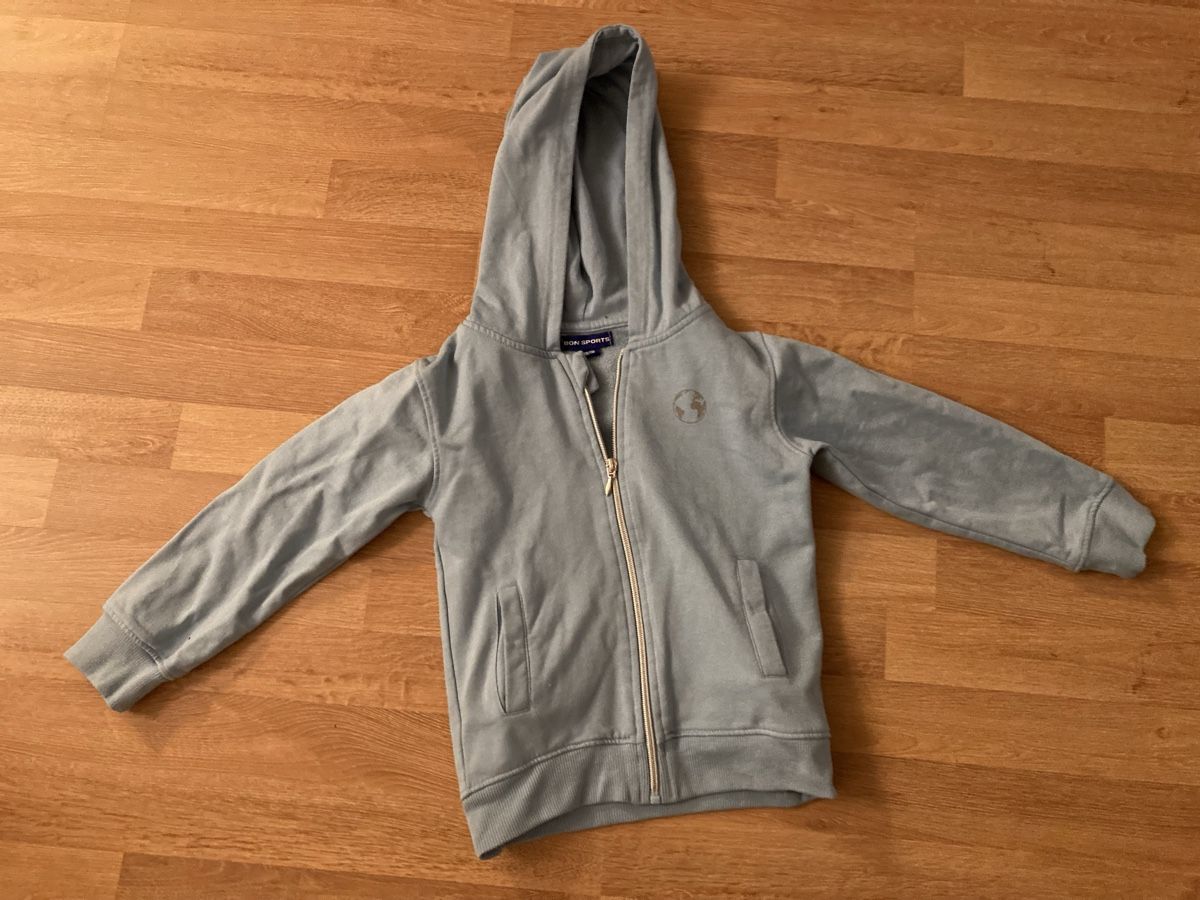 Vestes & Manteaux: Sweatjacke Gr. 110/116 – D'occasion à Emmenbrücke par JJ_89