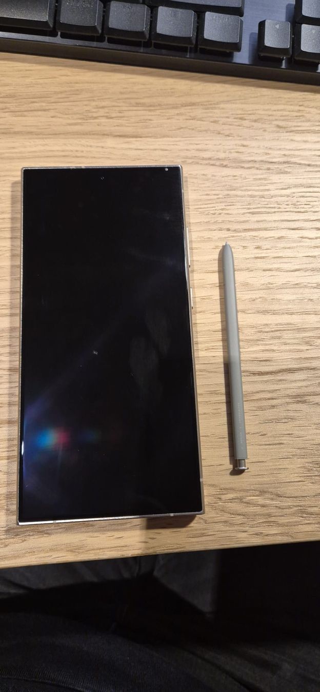 Samsung Telefoni cellulari / Smartphones: Samsung Ultra 24 – Usato da Bürglen TG venduto da Deborah98 1