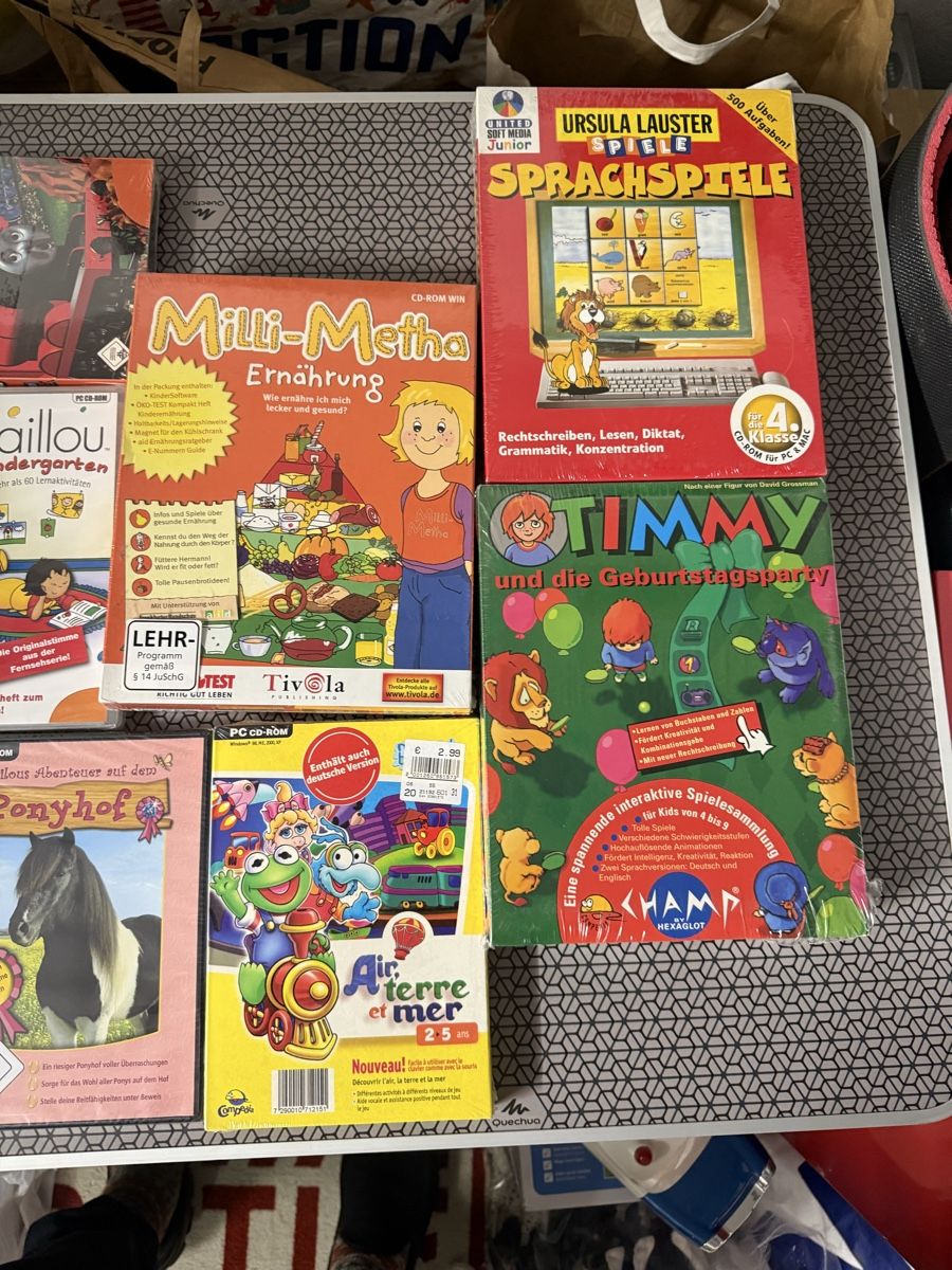 Giochi: Konvolut Kindersoftware Thomas, Caillou, Timmy Neu Händler – Nuovo (secondo la descrizione) da Basel venduto da Gamebeard 2