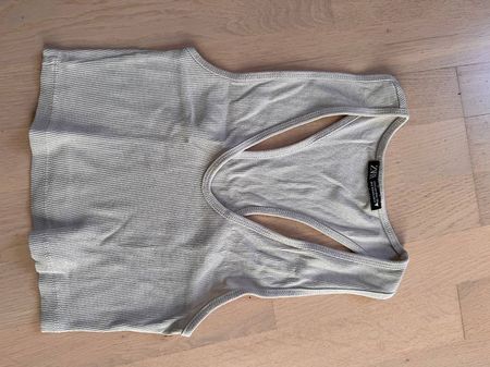 Beiges Zara Top