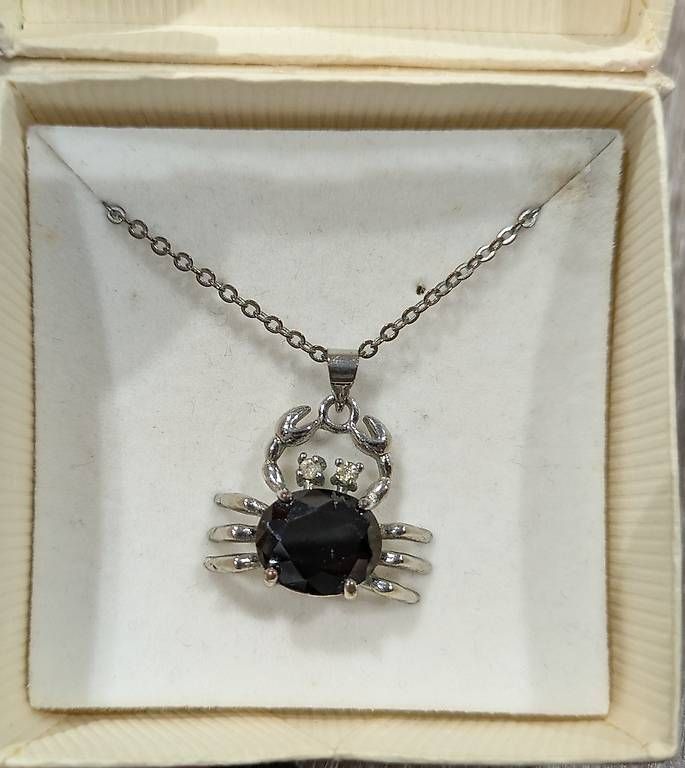Anhänger: Pendant🦀 black crab with strass – Gebraucht aus Claro von Dona1785
